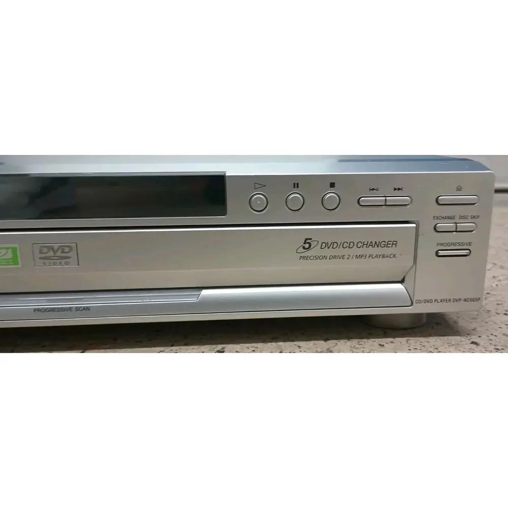 Sony 5-Disc Progressive Scan CD DVD Player DVP-NC665P Silver Tested & Working